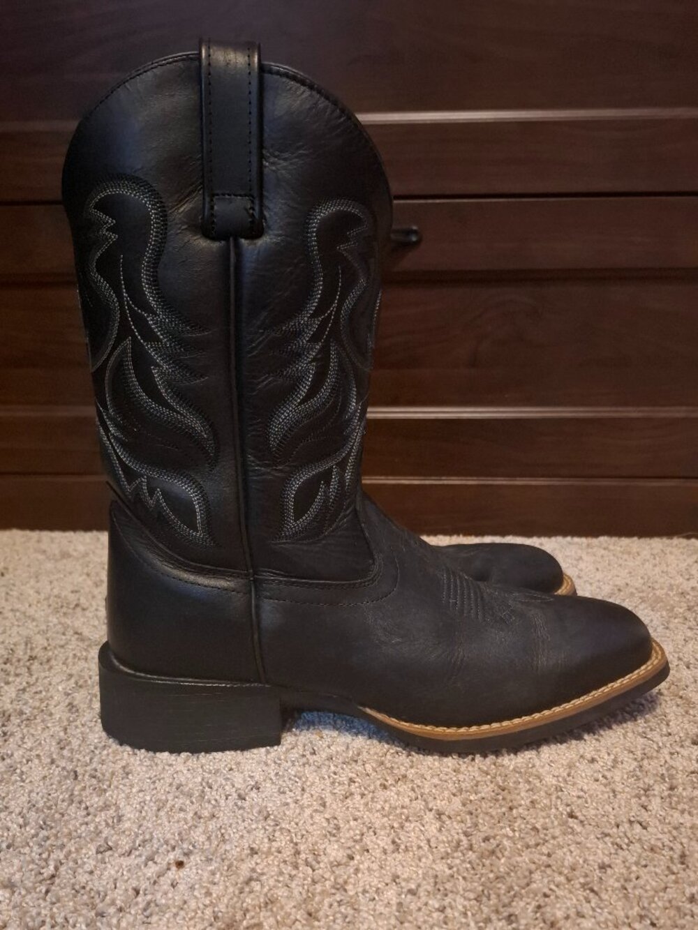 Mens 9.5D cowboy boots